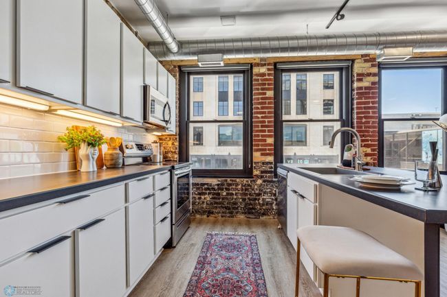 Kitchen | Image 9