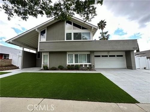 1155 Currier Ave, Simi Valley, CA, 93065-5101 | Card Image
