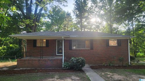 105 Beechwood Ave, HUEYTOWN, AL, 35023-2034 | Card Image