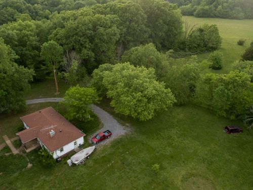 775 Railroad Rd, Wartrace, TN, 37183-3128 | Card Image