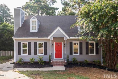 8324 Bellingham Cir, Raleigh, NC, 27615-3856 | Card Image