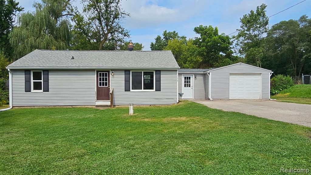Grand Blanc Rd, Grand Blanc, MI 48439 #1
