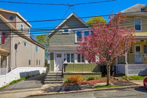 39 Ash Ave, Somerville, MA, 02145-1401 | Card Image