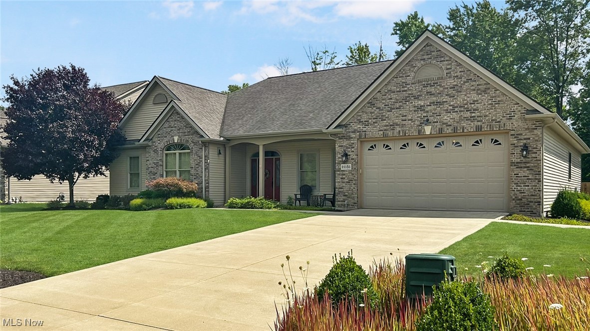 Castlewood Dr, Strongsville, OH 44149