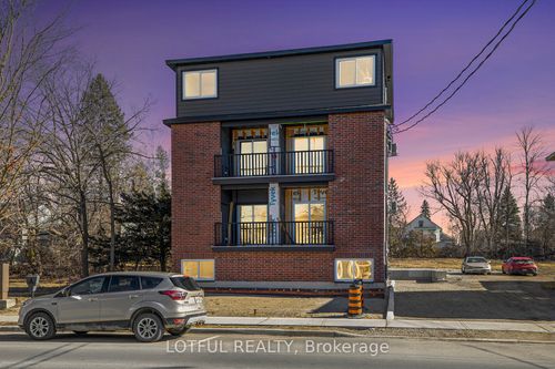 131 Gore St E, Perth, ON, K7H1J6 | Card Image