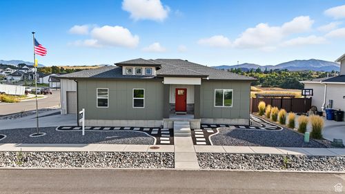 791 W 20 N, Hyrum, UT, 84319-1295 | Card Image