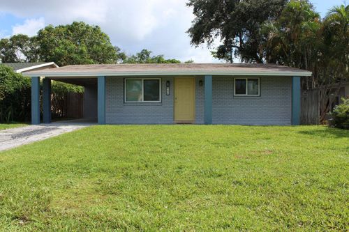 323 W Palm St, Lantana, FL, 33462-2813 | Card Image