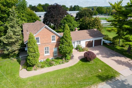22 Parkview Dr, Nobleton, ON, L0G1N0 | Card Image