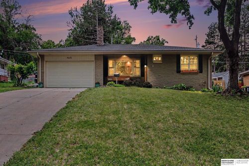 4615 Bryson St, Lincoln, NE, 68510-4828 | Card Image