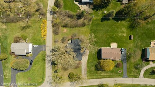 6207 Nicholas Dr, West Bloomfield, MI, 48322-2344 | Card Image