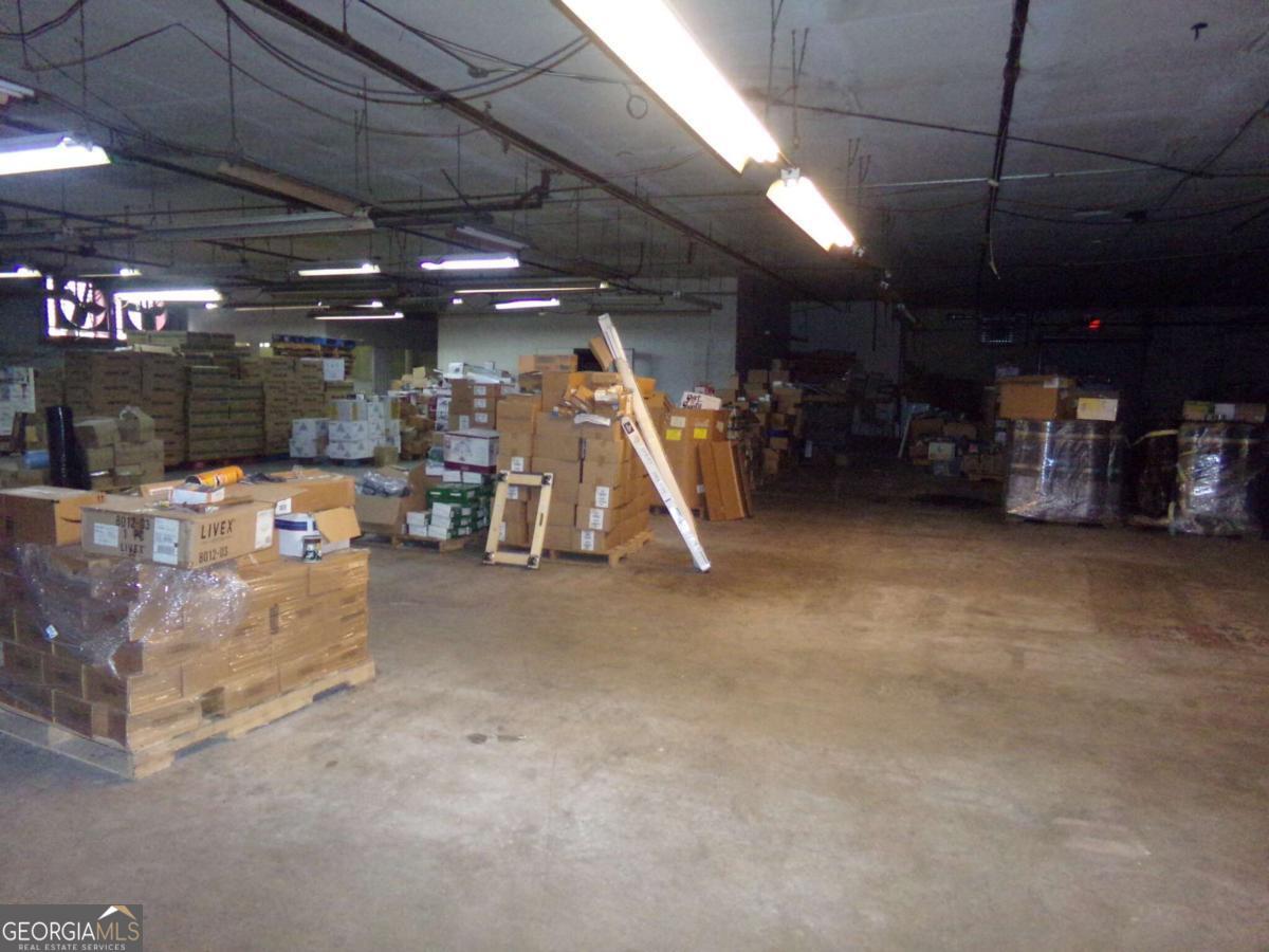 Commercial Sale in Cornelia 3