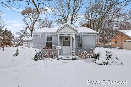 1923 Dowd St, Muskegon, MI, 49441-2903 | Card Image