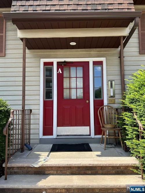 385 Midland Ave, Garfield, NJ, 07026-1626 | Card Image