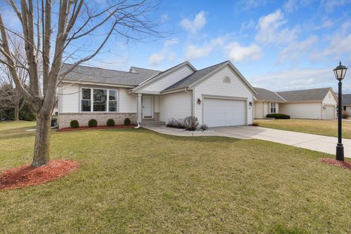 3745 Stillwater Circle, Waukesha, WI, 53189 | Card Image