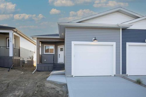 116 Gray Close, Sylvan Lake, AB, T4S0W4 | Card Image