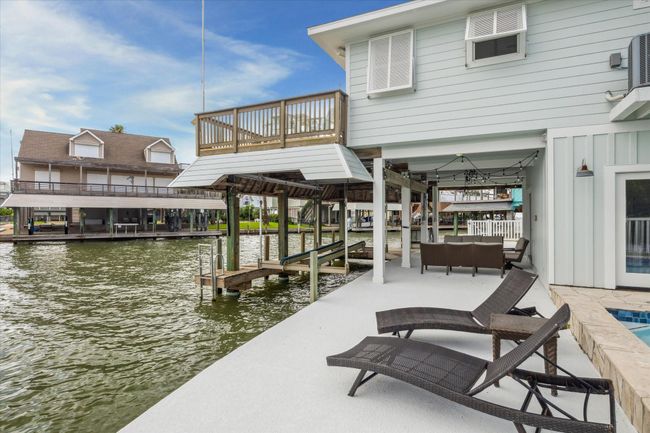 1226 Oahu Dr, House other with 4 bedrooms, 3 bathrooms and 1 parking in Tiki Island TX | Image 30