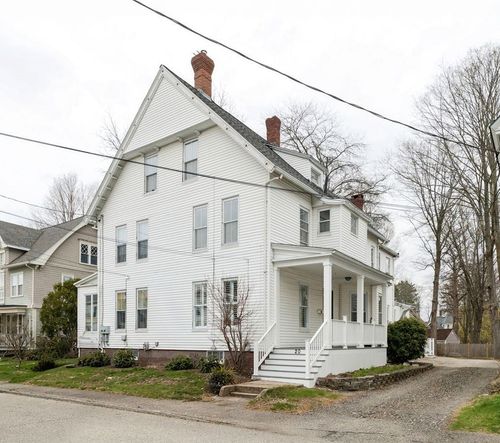 20 Richmond St, Dover, NH, 03820-3607 | Card Image