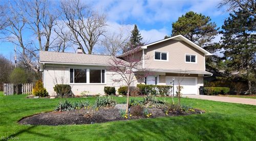 2828 Meldon Blvd, Beachwood, OH, 44122-2322 | Card Image