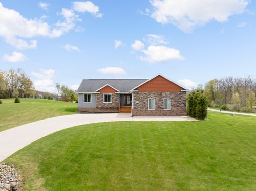 679 Pheasant Ridge Dr, Ortonville, MI, 48462-5104 | Card Image