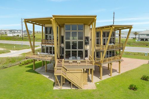 21127 W Sand Hill Dr, Galveston, TX, 77554-8851 | Card Image
