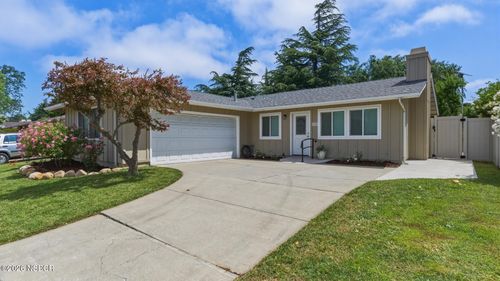 102 Six Flags Cir, Buellton, CA, 93427-9518 | Card Image