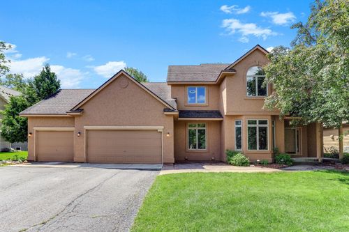 2413 Bridle Creek Trl, Chanhassen, MN, 55317-9369 | Card Image