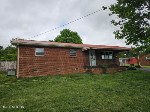306 Wilson Hurst St, Tazewell, TN, 37879-3336 | Card Image
