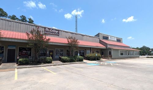 11261 Highway 12, Orange, TX, 77632-7431 | Card Image