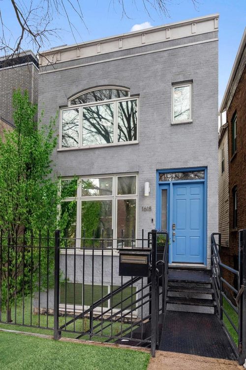 1618 W Pierce Ave, Chicago, IL, 60622-2249 | Card Image