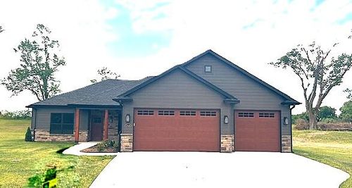 1328 Kiowa Ct, Boonville, MO, 65233-5520 | Card Image