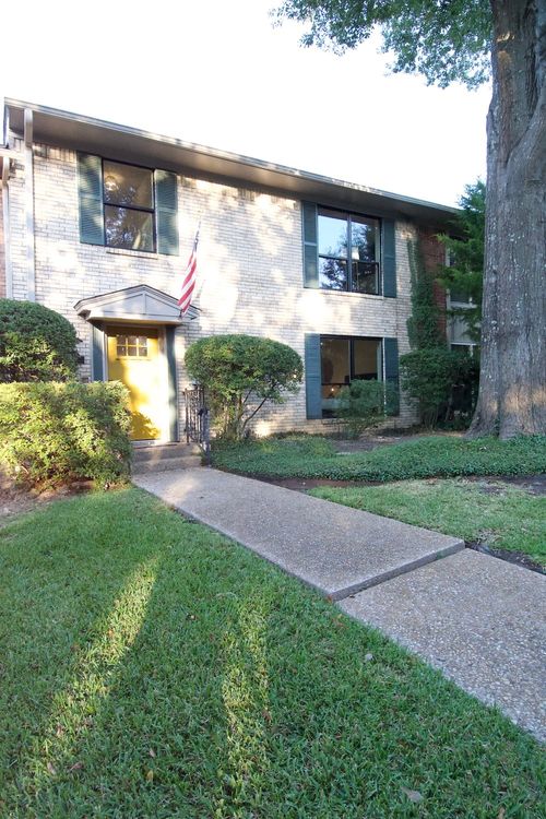 1231 Lexington Sq, Corsicana, TX, 75110-2023 | Card Image