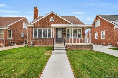 7326 Manor Street, Home with 3 bedrooms, 2 bathrooms and null parking in Dearborn MI | Image 1