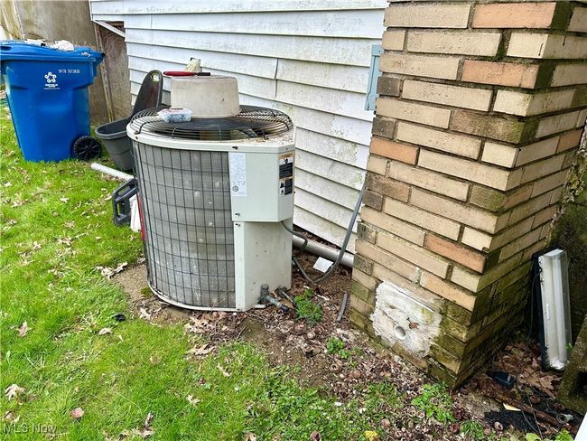 central air condition unit Not hooked up . | Image 26