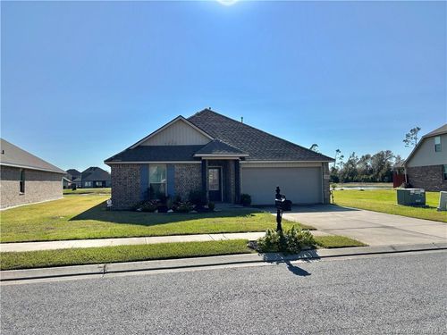 2210 S Lake Michele Cir, Lake Charles, LA, 70607-3925 | Card Image