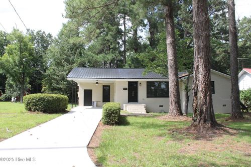 408 W Burkhead St, Whiteville, NC, 28472-3104 | Card Image