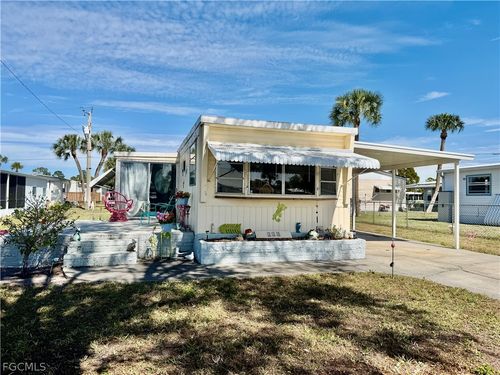 113 Chisholm Trl, NORTH FORT MYERS, FL, 33917-3060 | Card Image
