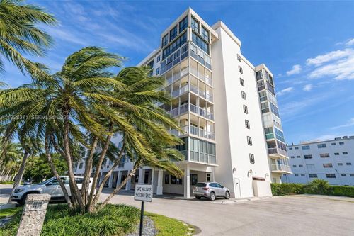 3h-550 Ocean Dr, Key Biscayne, FL, 33149-2302 | Card Image