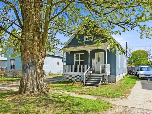 2506 Division St, Port Huron, MI, 48060-4771 | Card Image