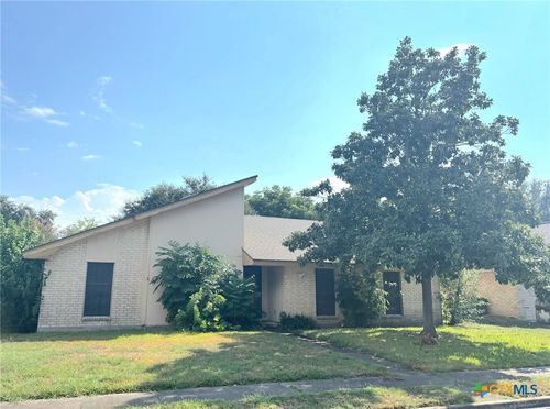 115 Bowling Green Dr, Victoria, TX, 77904-2418 | Card Image