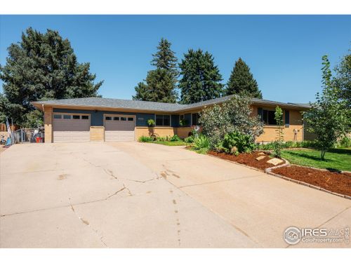 2047 26th Street Rd, Greeley, CO, 80631-8215 | Card Image