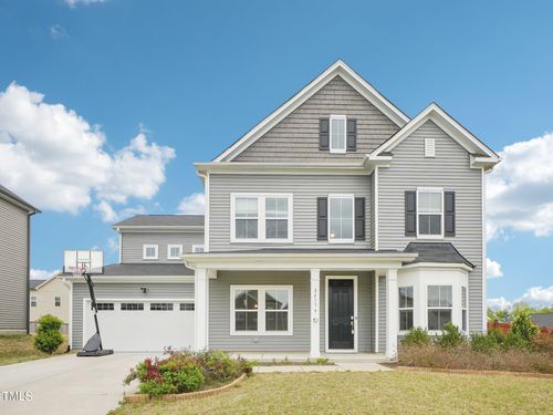 2613 Red Spruce Dr, Raleigh, NC, 27616-4011 | Card Image