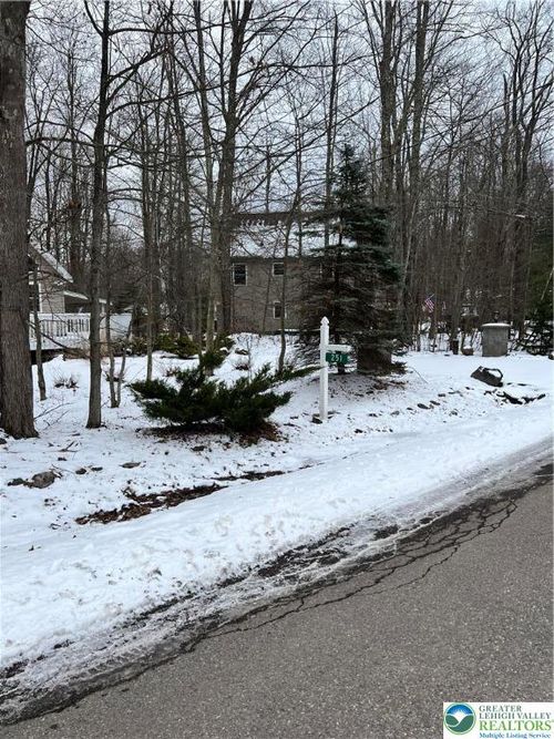 249 Choctaw Dr, POCONO LAKE, PA, 18347-8001 | Card Image