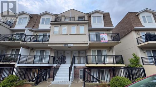 2101-3045 Finch Avenue W, Toronto (Humbermede), ON, M9M0A5 | Card Image