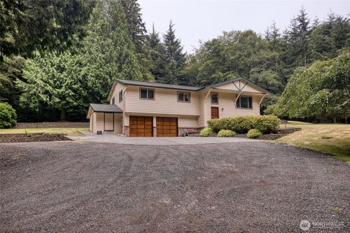 1417 Stanford Dr, Cosmopolis, WA, 98537-3977 | Card Image