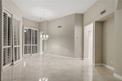 106-2747 Paradise Rd, Las Vegas, NV, 89109-9051 | Card Image