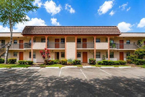 204-9-870 Ne 207th Terrace, Miami, FL, 33179 | Card Image
