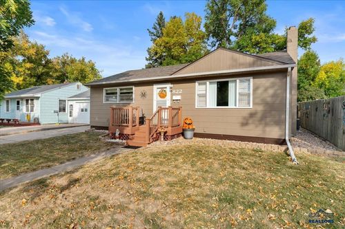 822 N 10th St, Spearfish, SD, 57783 | Card Image