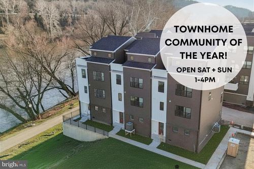 56-956 Riverplace Dr, CONSHOHOCKEN, PA, 19428-2471 | Card Image