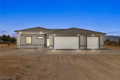 421 W Amarillo Ave, Pahrump, NV, 89048-5542 | Card Image