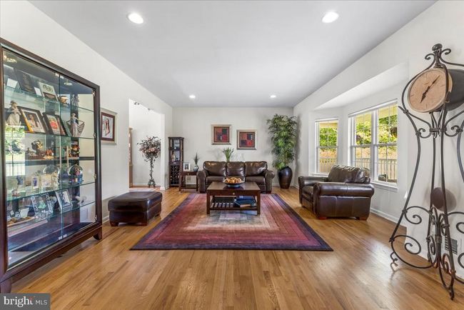 4 E Dreahook Rd, House other with 4 bedrooms, 3 bathrooms and null parking in WHITEHOUSE STATION NJ | Image 14
